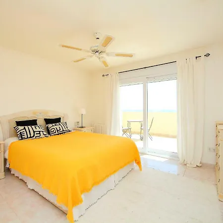 Karibuni By Interhome *